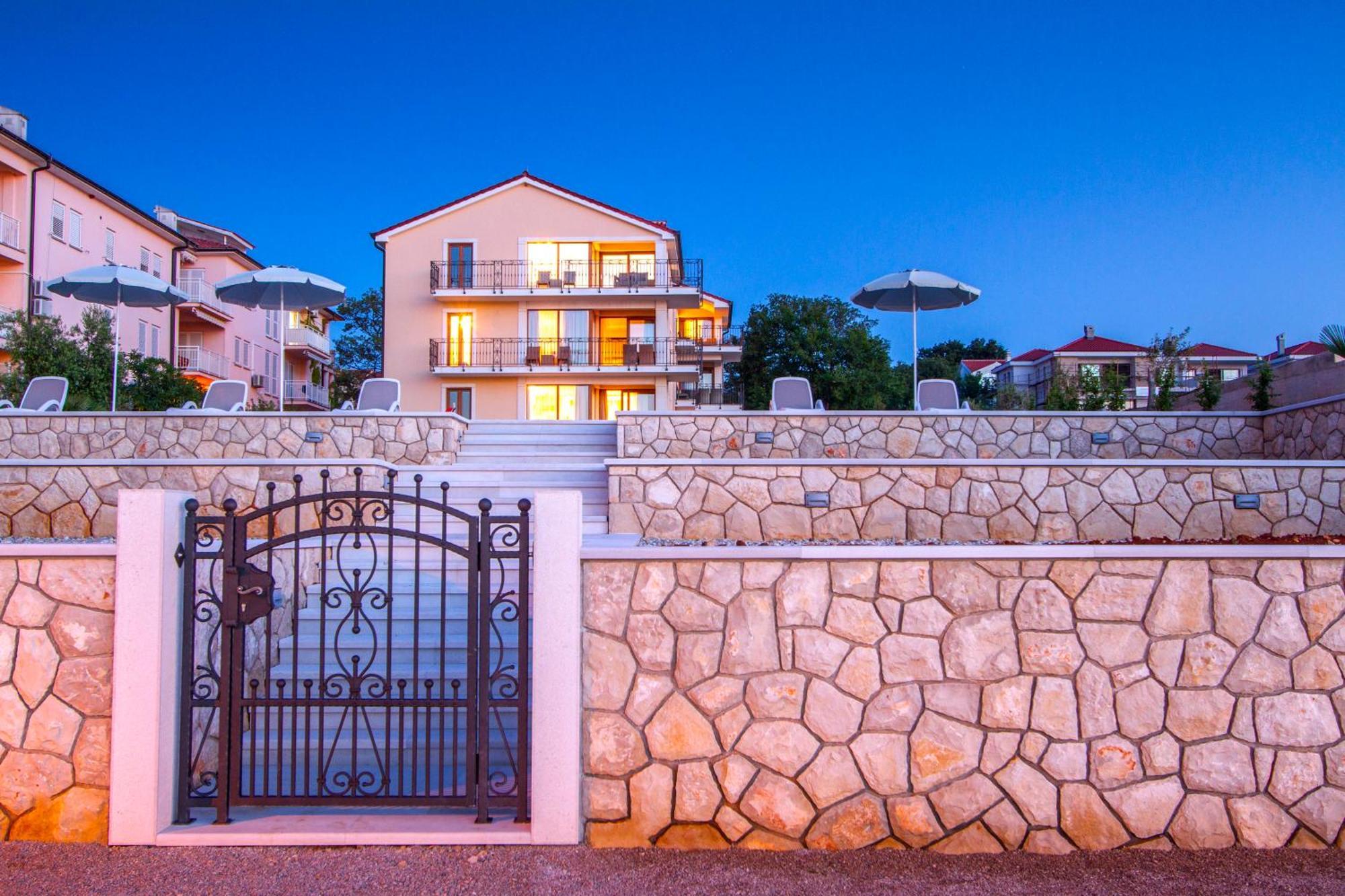 Luxury Apartments Villa Matea مالينسكا المظهر الخارجي الصورة