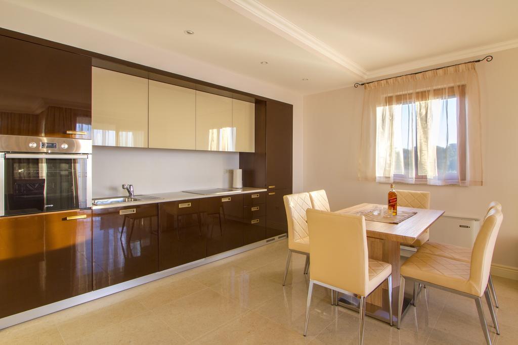 Luxury Apartments Villa Matea مالينسكا الغرفة الصورة